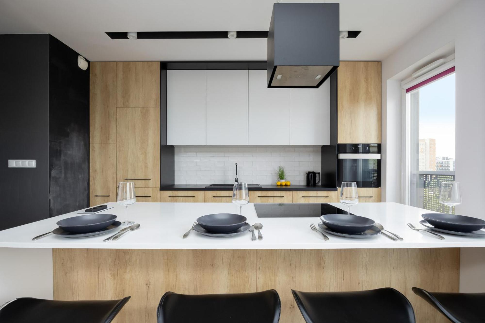 Apartment With Terrace & Parking By Renters Warschau